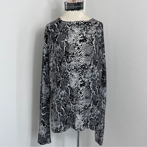 DIMENSIONS Snake Print Long Sleeve Crew Neck Sweater size 2 (399)